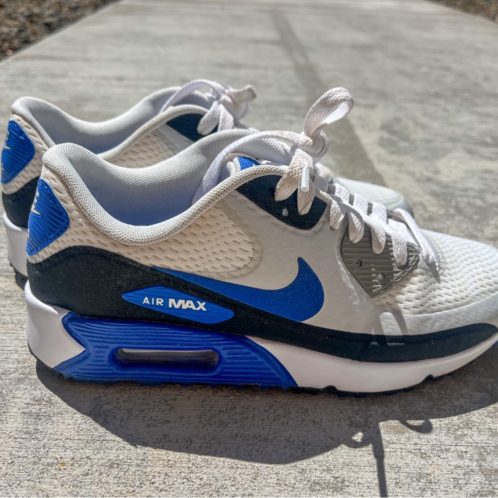 Nike Air Max White and Blue Women’s Golf Shoes